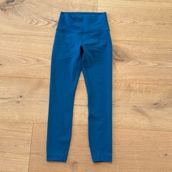 Lululemon Wunder Train High-Rise Tight 25"
Storm Teal Size 4 - Picture 1 of 8